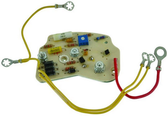 Regler für Lichtmaschinen Delco Remy 10498812 1892812 1968949 14.2 Volt