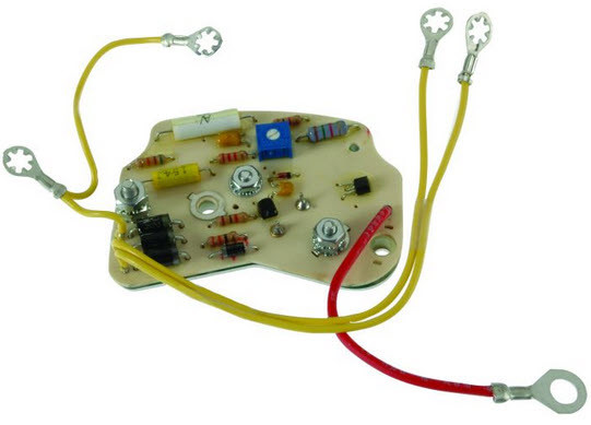 Regler für Lichtmaschinen Delco Remy 10457127 10498824 1892824 1969110 D693 27.5 Volt